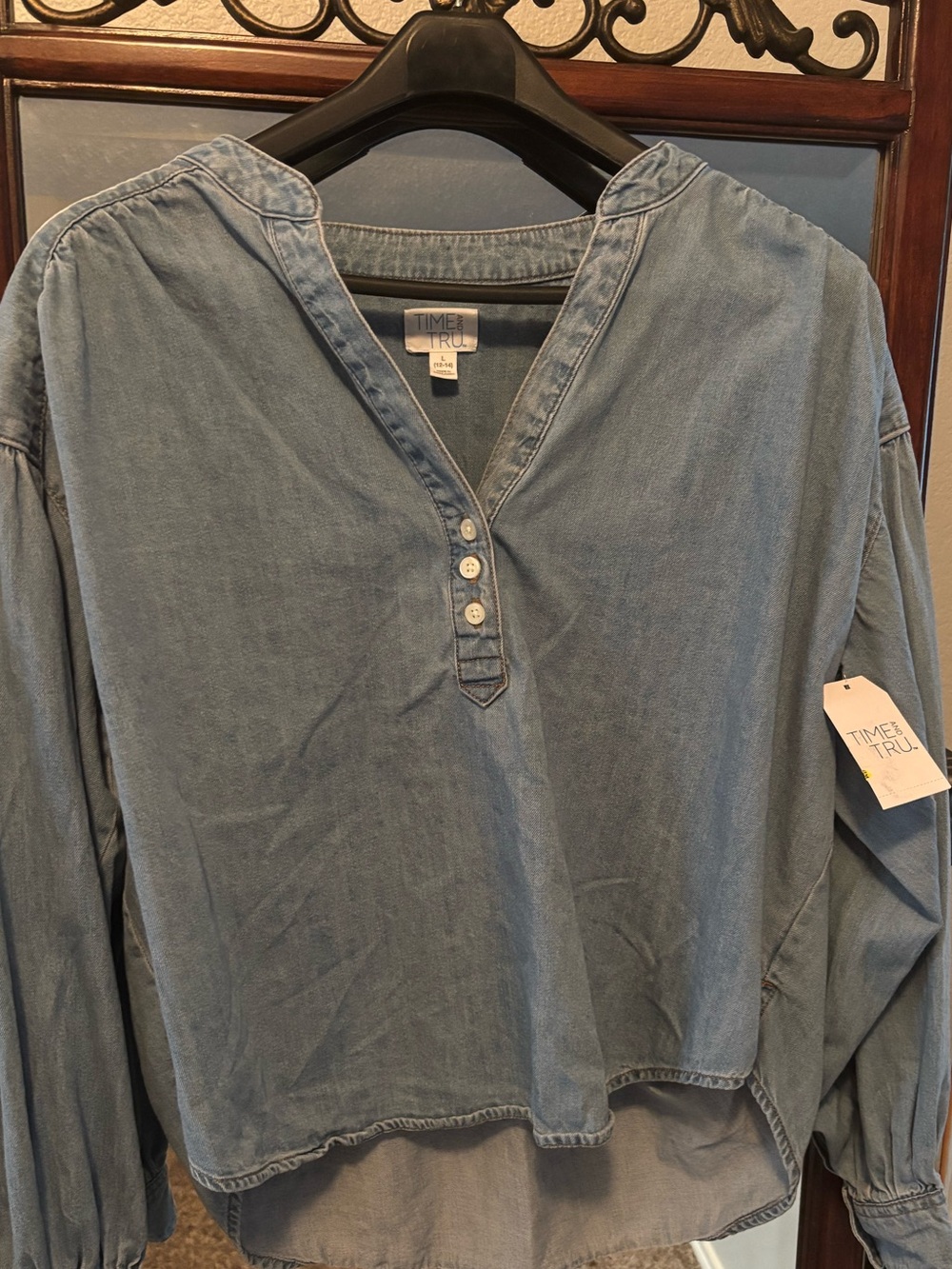 Time and Tru Light Denim Henley Balloon-Sleeve Top